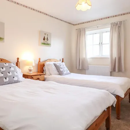 Holiday home Swallows Nest *